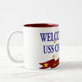 Willkommenes Zuhause USS Charlotte Zweifarbige Tasse (Links)