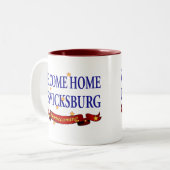 Willkommenes Zuhause USS Vicksburg Zweifarbige Tasse (Vorderseite Links)
