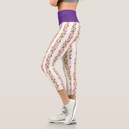 Willy Wonka Lickable Wallpaper Pattern Capri Leggings (Links)