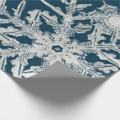 WILSON BENTLEY SNOW FLAKE COLLAGE ON NIGHT BUE GESCHENKPAPIER (Ecke)