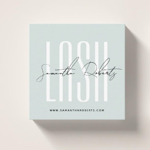 Wimpernstylist moderne Typografieschrift hellblau Quadratische Visitenkarte