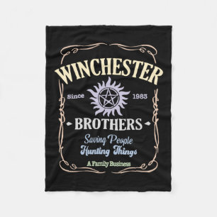 Winchester Brothers Rettend People Hunting Things Fleecedecke
