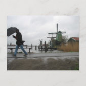 Wind & Regen bei Zaanse Schans Windmühlen Postkart Postkarte (Vorderseite)