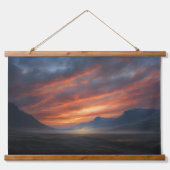 Wind-Swept Embers: Eine isländische Landskap Wandteppich Mit Holzrahmen (Vorne)