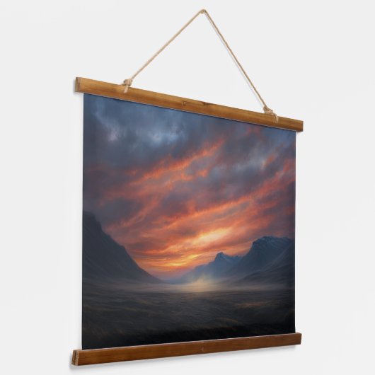 Wind-Swept Embers: Eine isländische Landskap Wandteppich Mit Holzrahmen (Gewinkelt)
