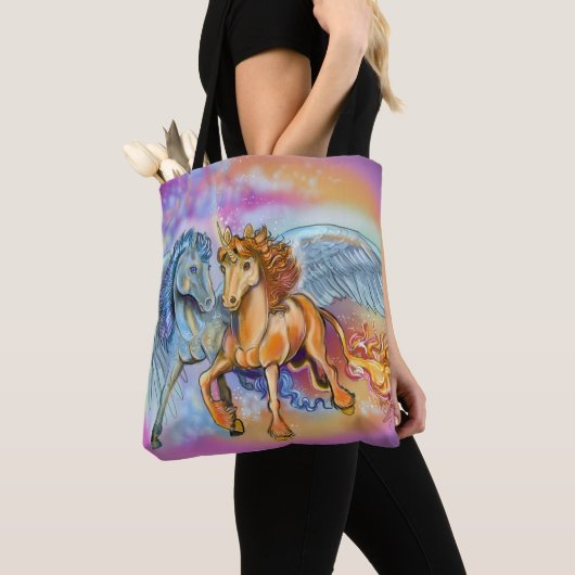 Wind und Flamme, Pegasus und Einhorn Tasche (Von Nahem)