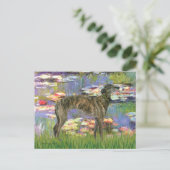 Windhund (br8) - Lilien 2 Postkarte (Stehend Vorderseite)