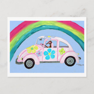 Windhund in Hippie-Auto mit Regenbogen Einladungspostkarte