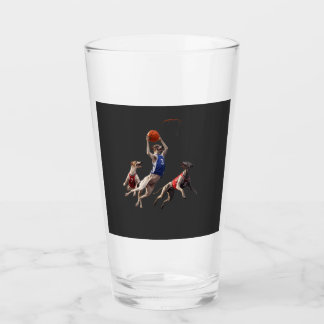 Windhunde spielen Basketballglas Glas