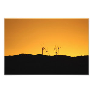 Windkraftanlagen bei Sonnenuntergang Fotodruck