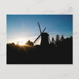 Windmühle bei Sonnenaufgang Postkarte