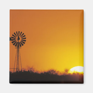 Windmühle bei Sonnenuntergang, Sinton, Texas, USA Magnet