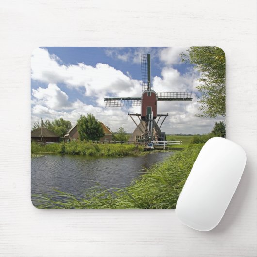Windmühle entlang eines Kanals östlich von Leiden Mousepad (Mit Mouse)