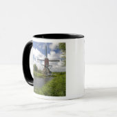 Windmühle entlang eines Kanals östlich von Leiden Tasse (Vorderseite Links)