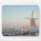 Windmühle im Schnee an Sonnenaufgang mousepad (Vorne)