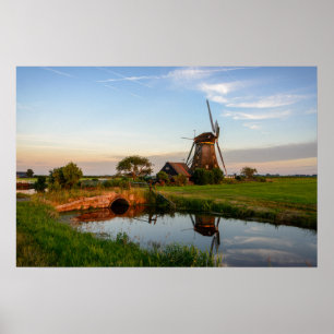 Windmühle in der ländlichen Gegend in Holland Post Poster