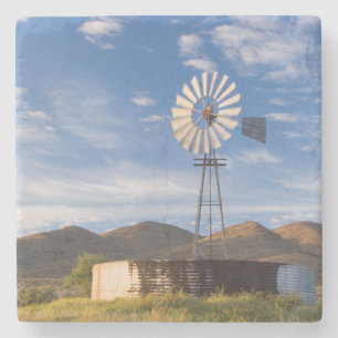 Windmühle und Staudamm in der Karoo bei Sonnenaufg Steinuntersetzer