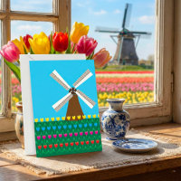 Windmühle unter Tulip-Blume
