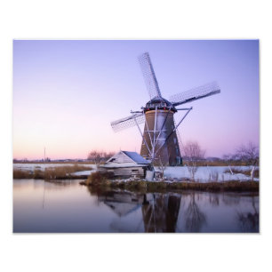 Windmühle während des Sonnenaufgangs in Holland  Fotodruck