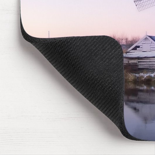 Windmühle während des Sonnenaufgangs in Holland Mousepad (Ecke)