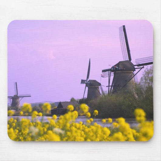 Windmühlen entlang des Kanals in Kinderdijk, Mousepad (Vorne)
