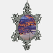 Windmühlen-Turbine am Sonnenuntergang Schneeflocken Zinn-Ornament (Links)