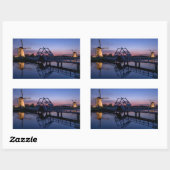 Windmühlen und rechteckiger Aufkleber mit einer Zu (Blatt)