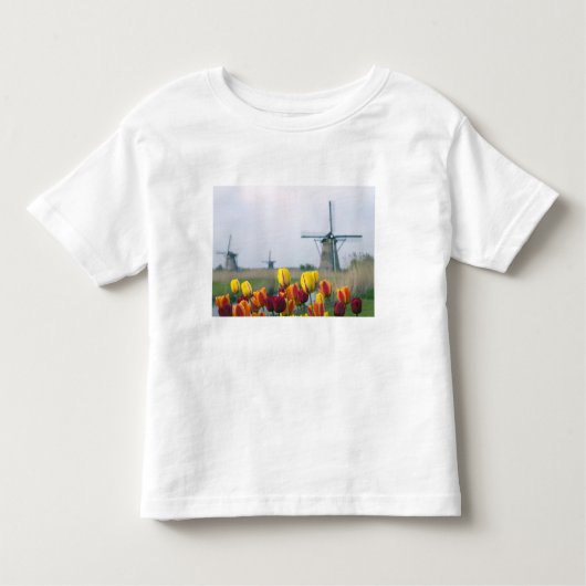Windmühlen und Tulpen entlang des Kanals in Kleinkind T-shirt (Vorderseite)