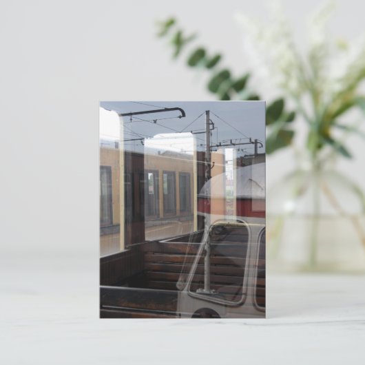 Windows-Spiegelungen Vintager Züge P Postkarte (Stehend Vorderseite)