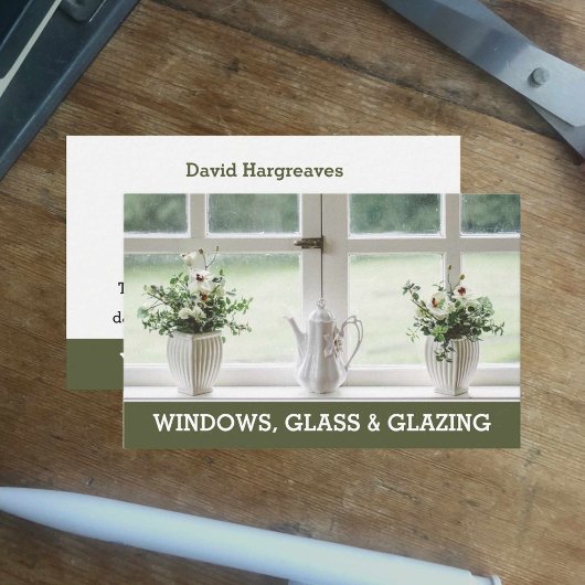 Windows und glänzende Visitenkarte. Visitenkarte