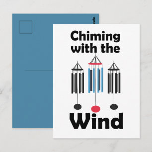 Windspiel-Design, das im Wind klingelt  Postkarte