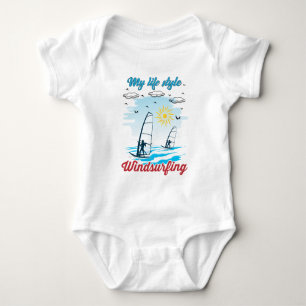 Windsurfen ist mein Lebensstil Baby Strampler