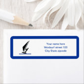 Windsurfer an Bord schwarz, blau Windsurfeigens (Insitu)