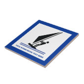 Windsurfer an Bord schwarz, blau Windsurfeigens Fliese (Seite)