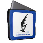 Windsurfer an Bord schwarz, blau Windsurfeigens Laptopschutzhülle (Vorne Rechts)