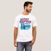 Windsurfer machen es nass! T-Shirt (Vorne ganz)