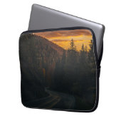 Windungen und Wälder Laptopschutzhülle (Vorderseite Links)