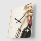 Wine Bottle Wall Clock Quadratische Wanduhr (Winkel)