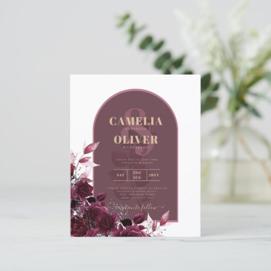 Wine Burgundy Rose Gold Text Wedding INVITE (Stehend Vorderseite)
