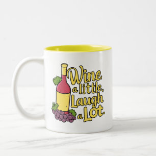 Wine ein bisschen, lache viel! Niedlicher Weinkell Zweifarbige Tasse