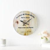 Wine Is Bottled Poetry Clock! Große Wanduhr (Zuhause)