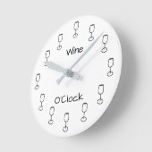 Wine O'Clock Runde Wanduhr (Winkel)