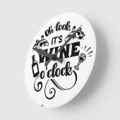Wine Oclock Runde Wanduhr (Winkel)