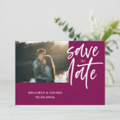 Wine Red Couple Foto Wedding Save the Date (Stehend Vorderseite)