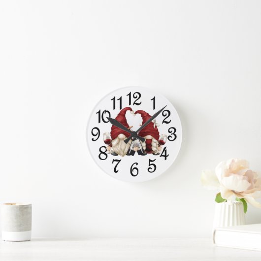 Wine Time Gnomes Runde Wanduhr (Zuhause)