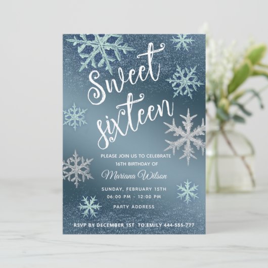 Winer Wunderland Shiny funkelnde blaue Schneeflock Einladung (Stehend Vorderseite)