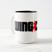 Wing Chun Practitioner Zweifarbige Tasse (Vorderseite Links)