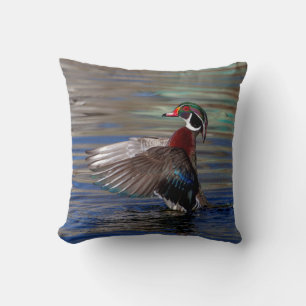 Wing Flapping Wood Duck Kissen
