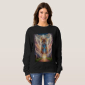 Winged Chipmunk Fantasy Art mit Celestial Backdro Sweatshirt (Vorne ganz)