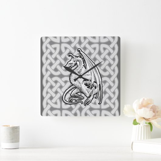 Winged Dragon Quadratische Wanduhr (Zuhause)